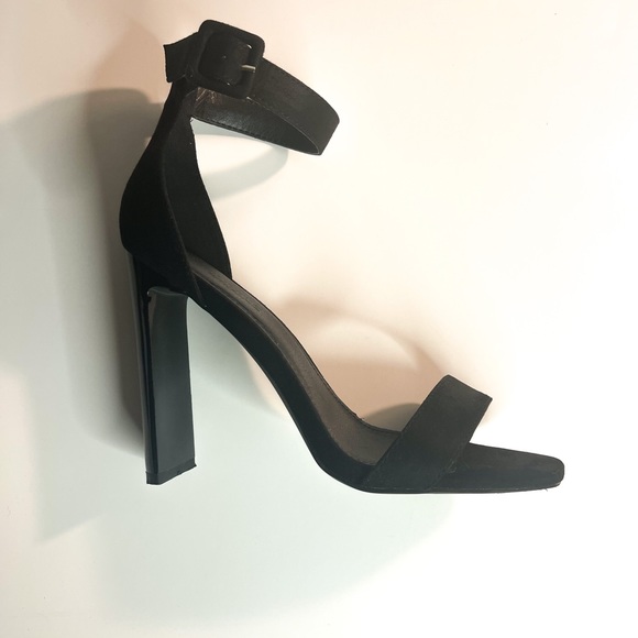Like new✨Truffle collection black open toe heels - Picture 2 of 6